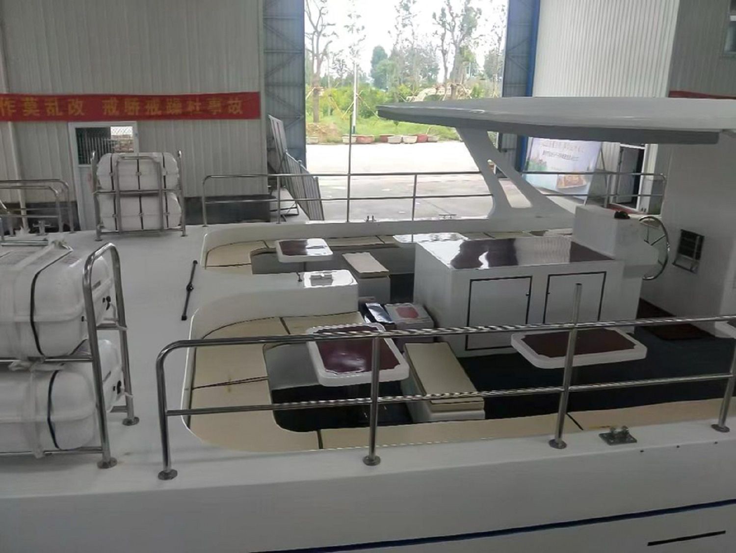 Shine Motorni katamaran 38FT - 2025