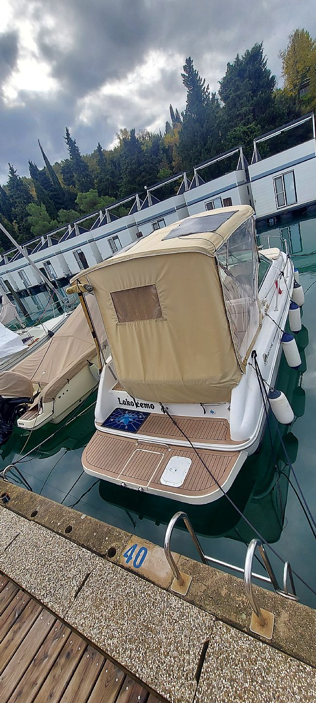 Sea Ray Sundancer 240 DA - 1997