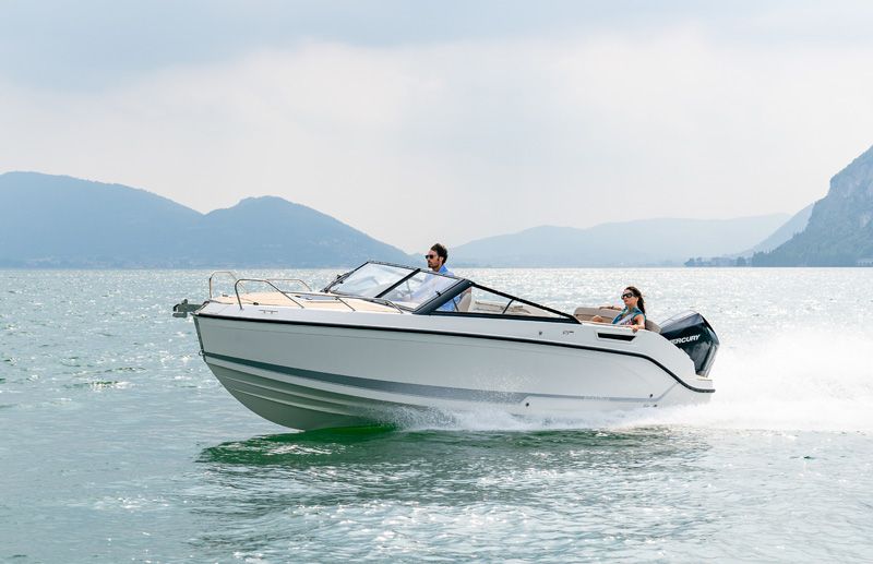Quicksilver Activ 675 Cruiser (AKCIJA) - 2026