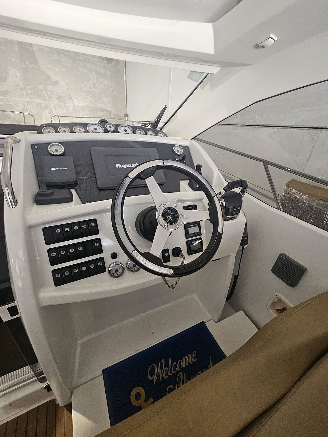 Jeanneau Leader 10 - 2012
