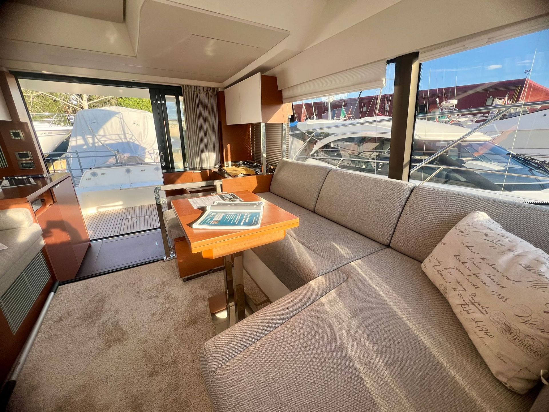 PRESTIGE 420 FLY , osovine - 2020