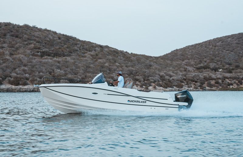 Quicksilver Activ 755 Sundeck - 2026 - for sale: 65200.-EUR