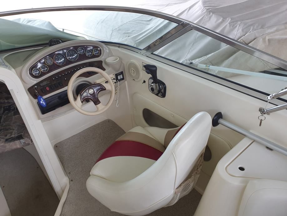 Rinker Captiva 272 - 1998