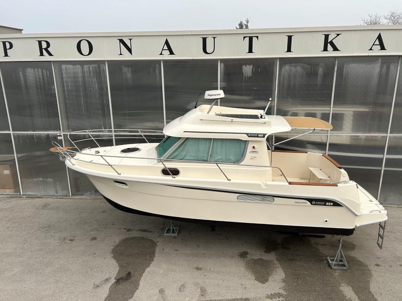 Ocqueteau 885 Range Cruiser - 2014