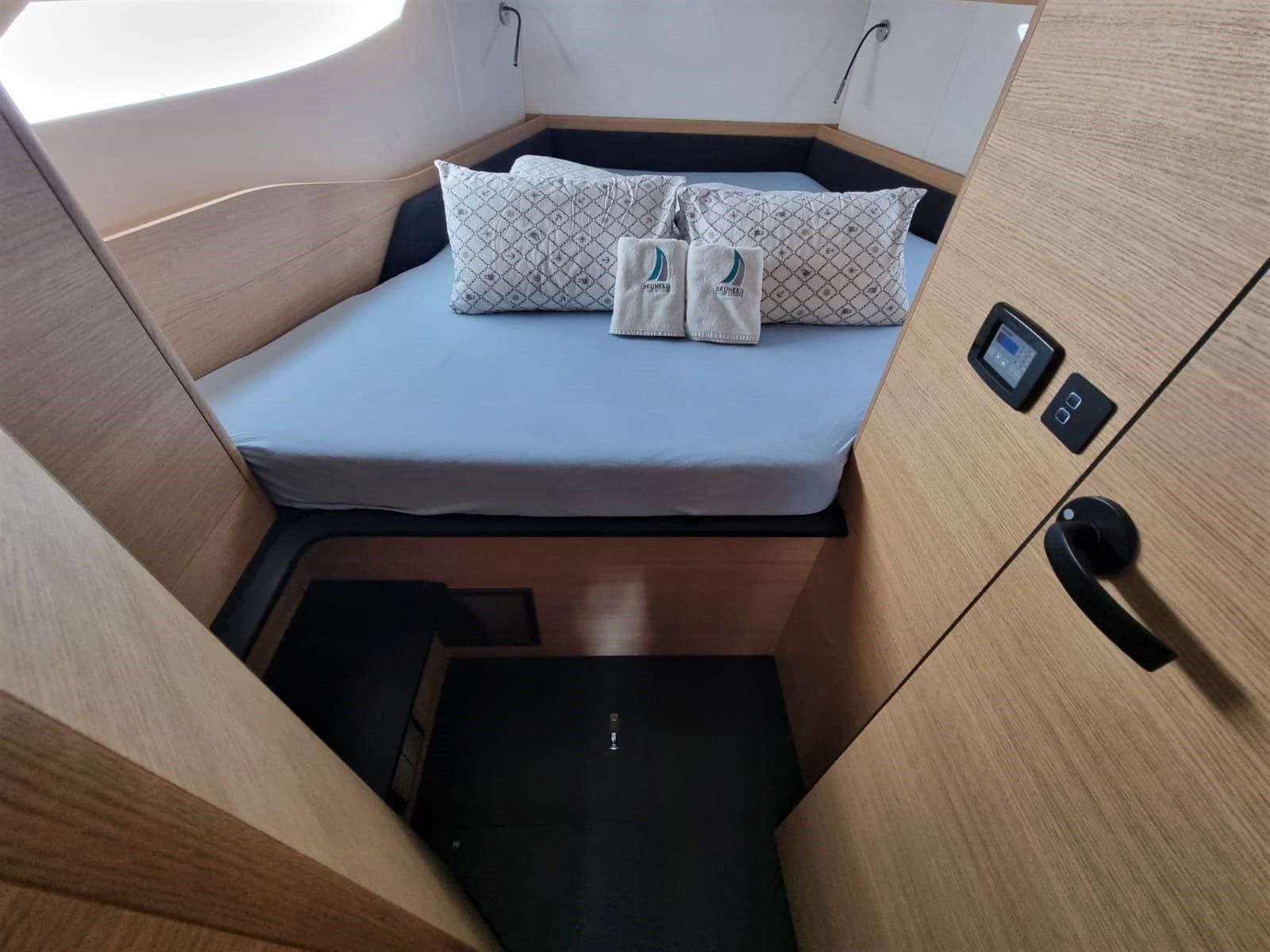Elan E6 - 2022 - for sale: 190000.-EUR