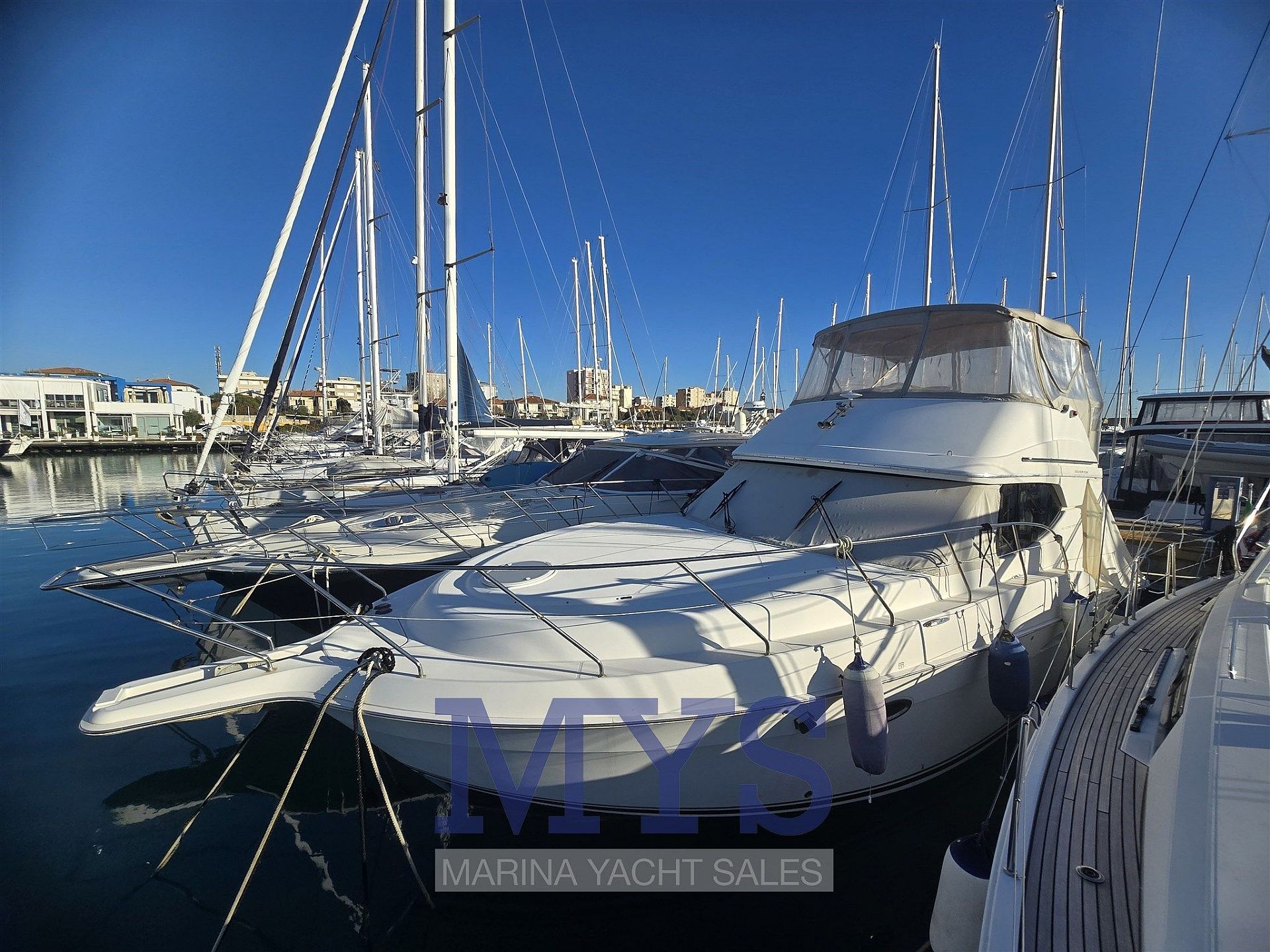 Silverton 36 CONVERTIBLE - 2007 - for sale: 160000.-EUR