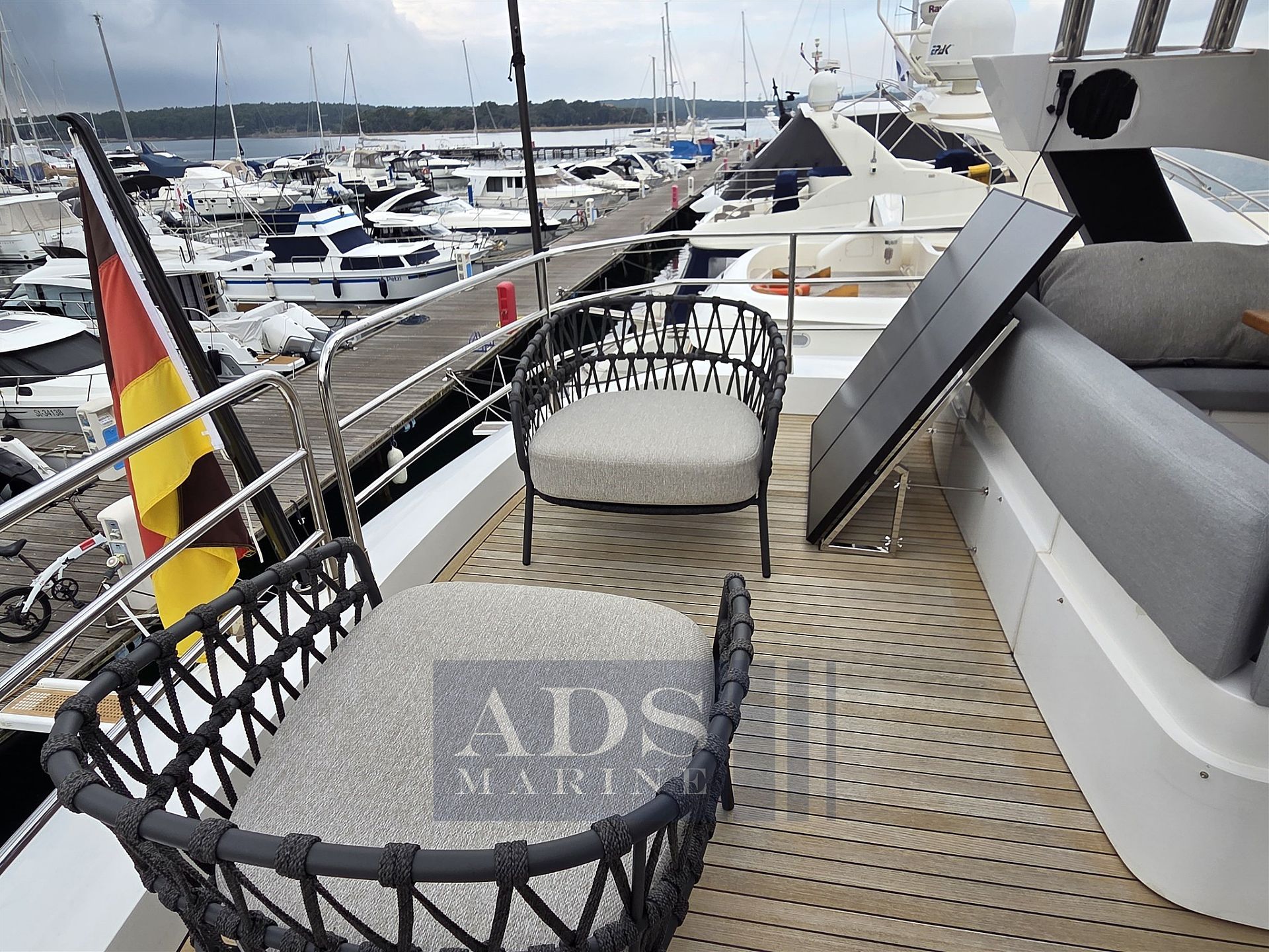 Sunseeker Manhattan 73 - 2012