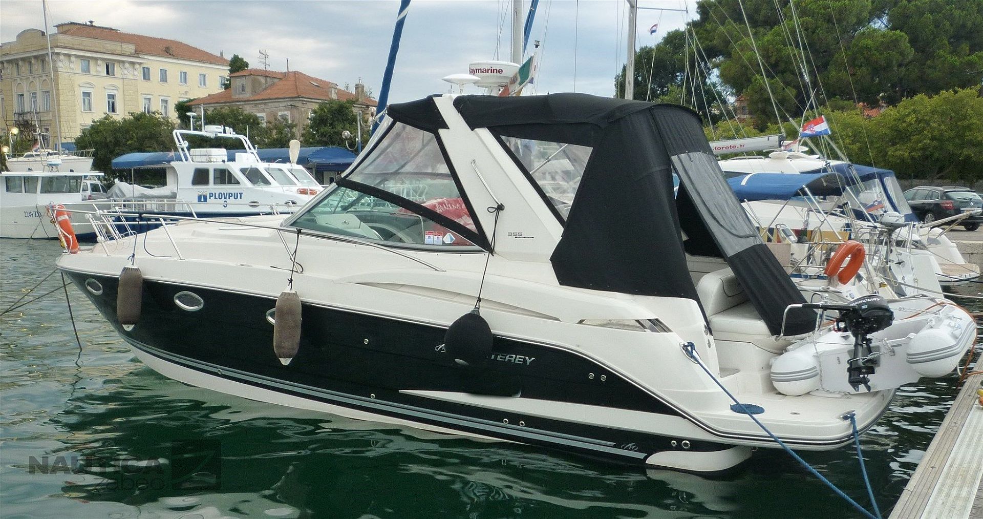 Monterey Boats 355 SY Sport Yacht - 2008
