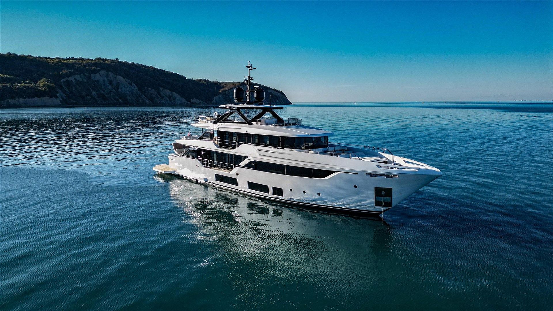 Custom Line Navetta 38 - 2025
