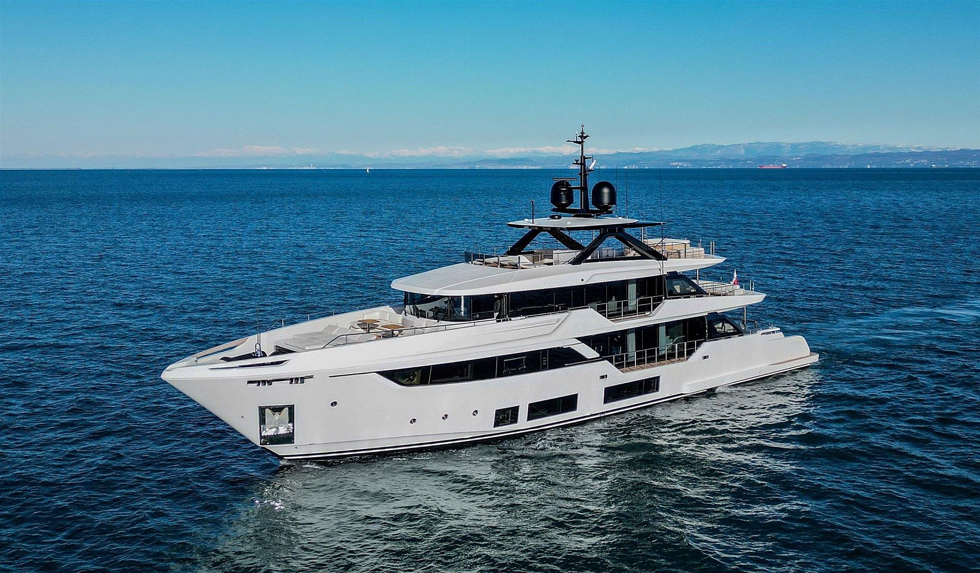 Custom Line Navetta 38 - 2025