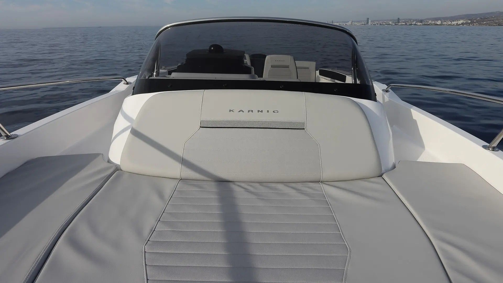 Karnic SL692   OPREMA   200KM MOTOR - NA KLJU� - 2025