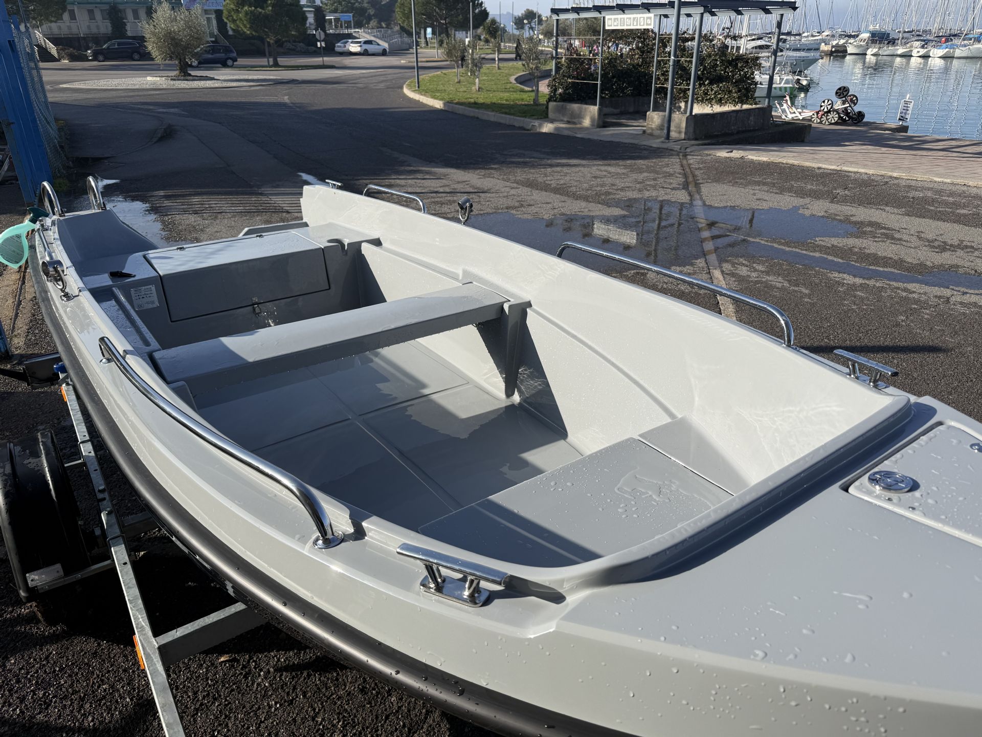 Silver Yacht 405 Na zalogi - 2025