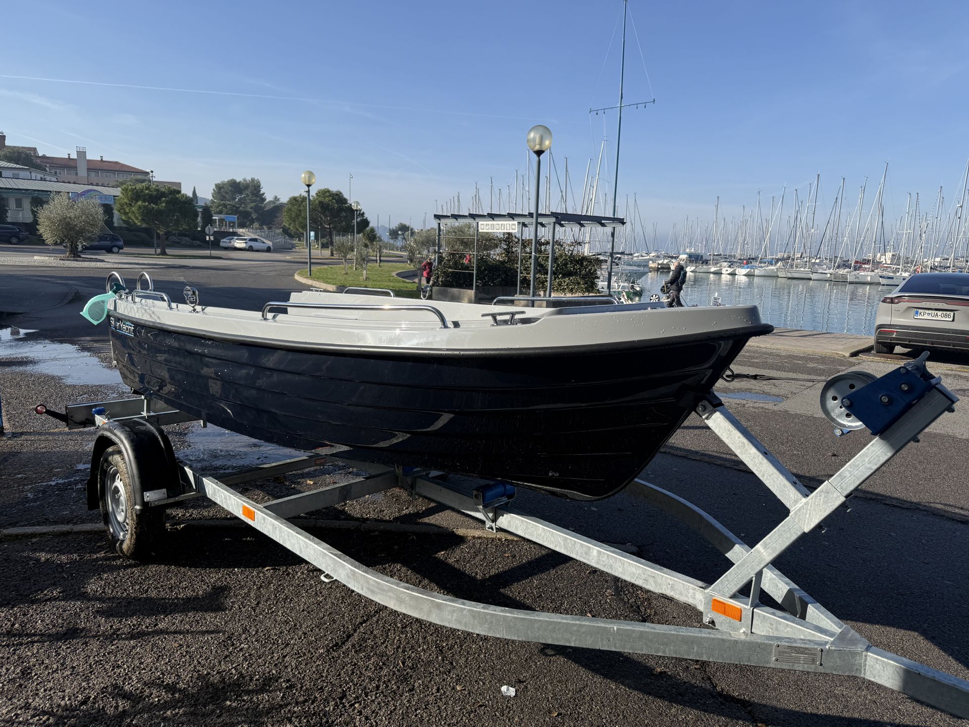 Silver Yacht 405 Na zalogi - 2025