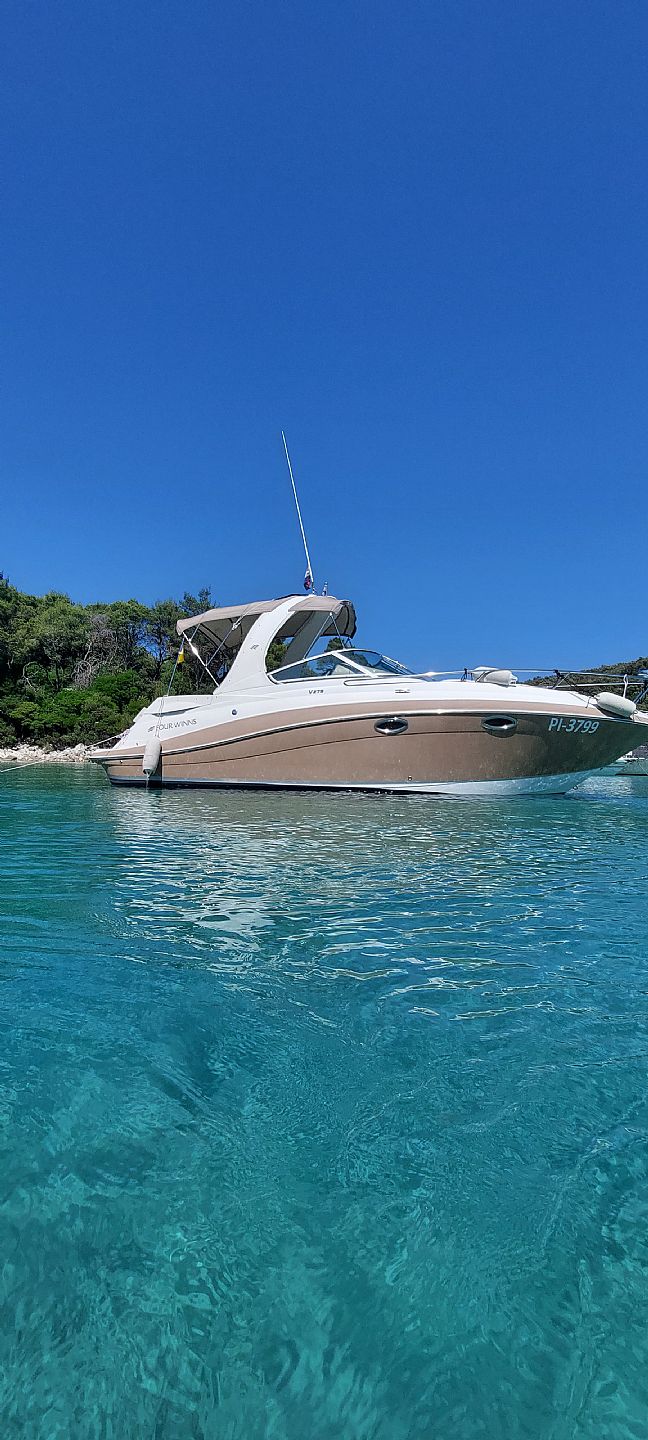 Four Winns 278 VISTA - 2009 - for sale: 44000.-EUR