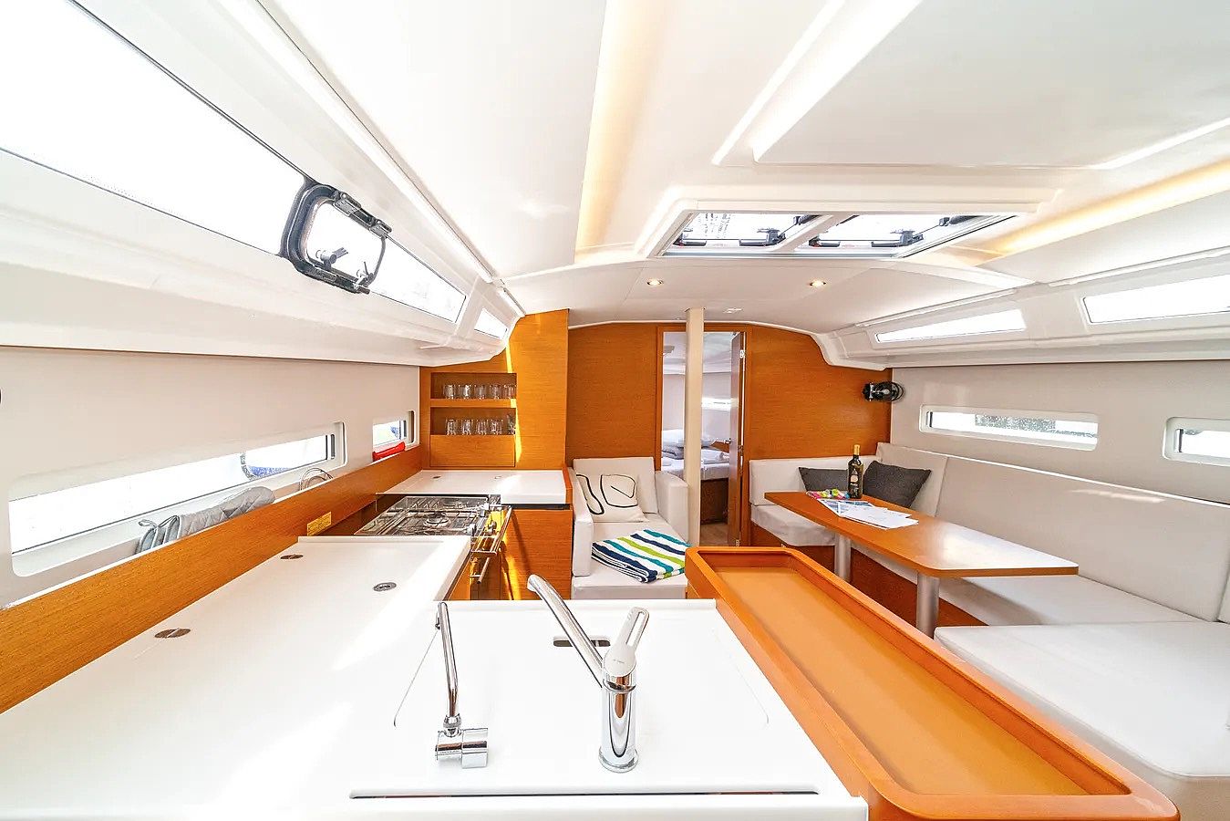 Jeanneau Sun Odyssey 410 - 2023 - for sale: 220000.-EUR