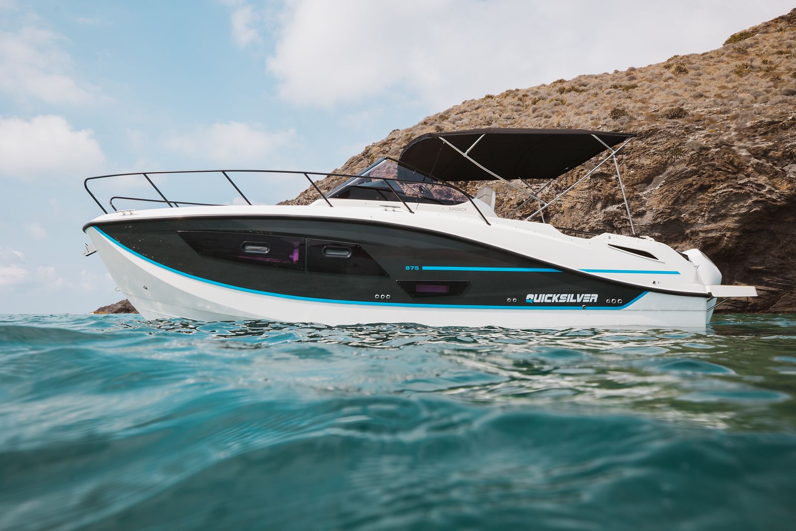 Quicksilver 875 Sundeck + Mercury F250 V8 Verado - 2026