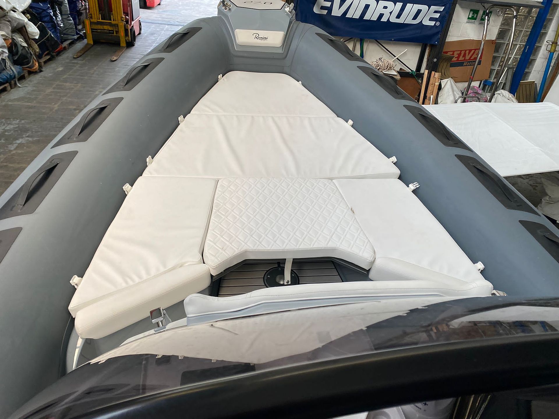 RANIERI CAYMAN 27 Sport Turi... - 2022 - for sale: 94000.-EUR