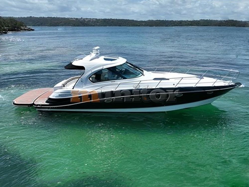 Four Winns V 458 - 2008 - for sale: 205000.-EUR