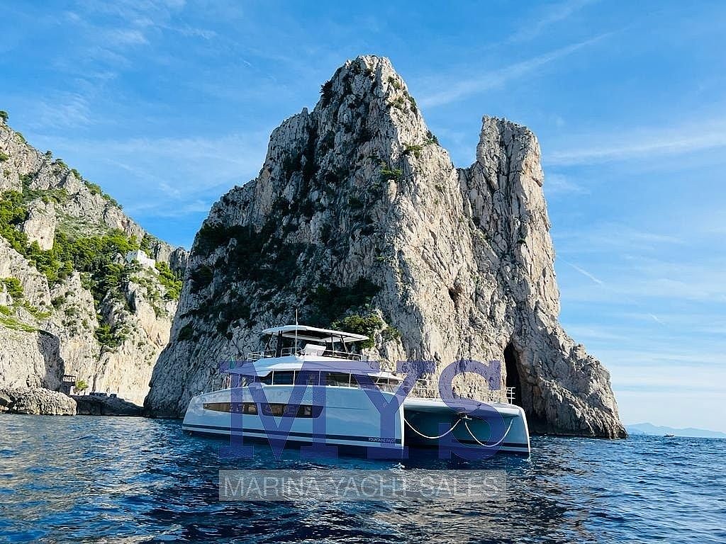 Fountaine Pajot Power 67 - 2022
