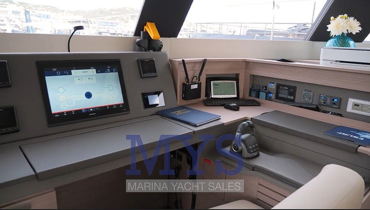 Fountaine Pajot Power 67 - 2022