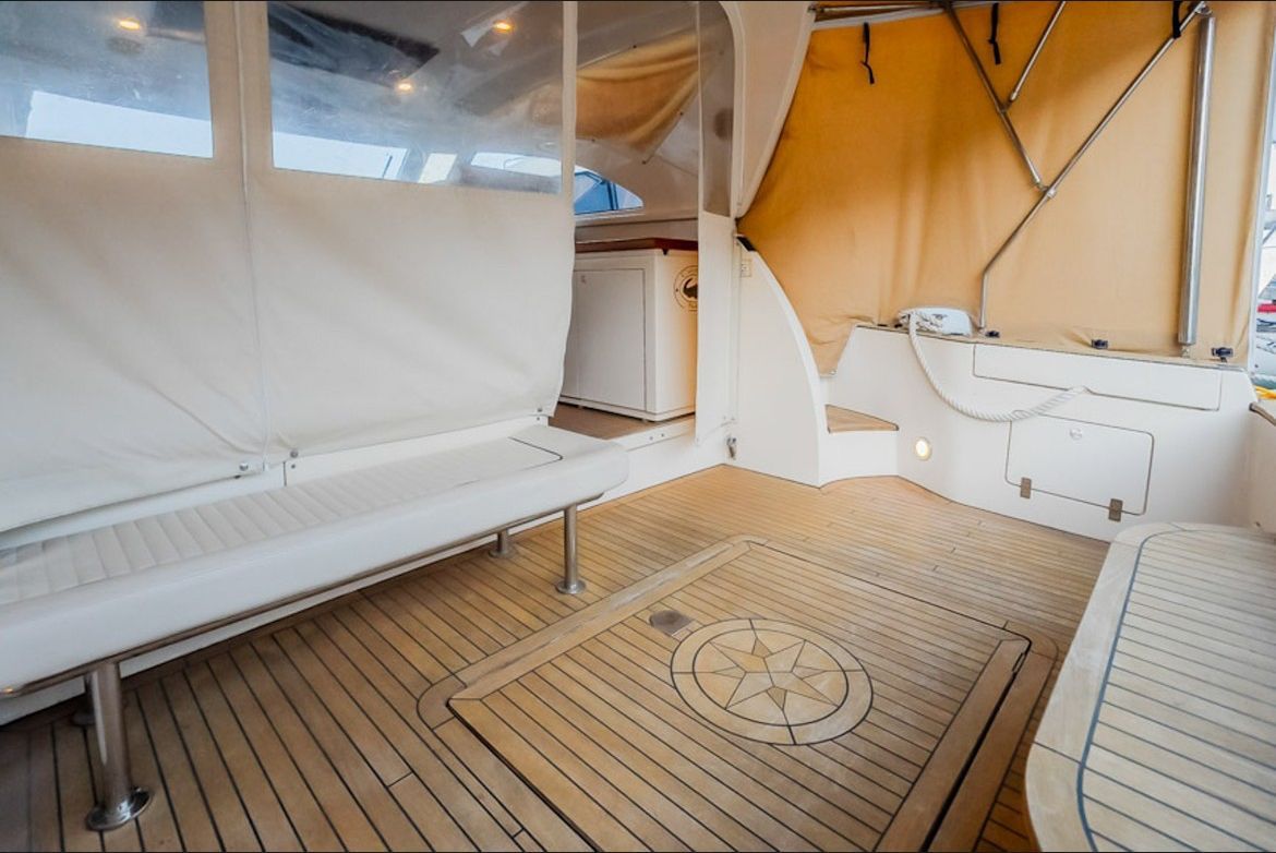 Cayman 38 WA - 2001 - for sale: 127000.-EUR