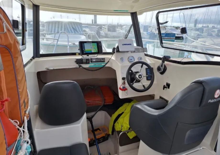 Parker Poland PARKER PILOTHOUSE 660 - INCE NOVO - 2011
