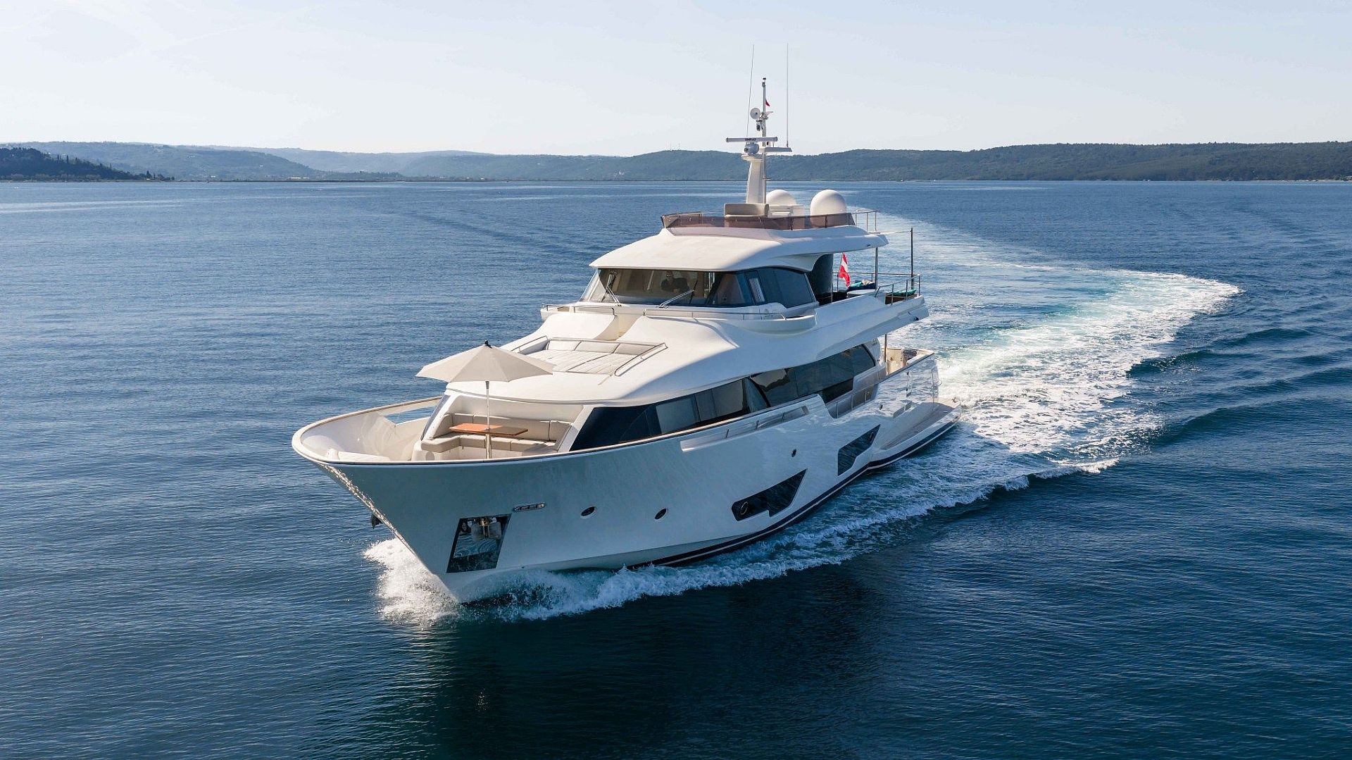 Custom Line Navetta 28 - 2017