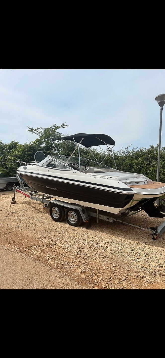 Stingray 208 cr - 2011 - for sale: 21900.-EUR