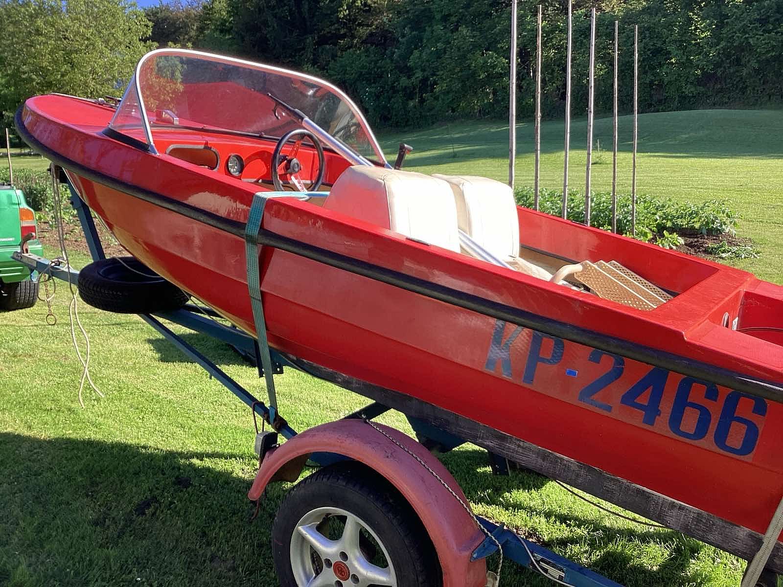 Elan GT402 z motorjem mercury50 in prikolica - 2000