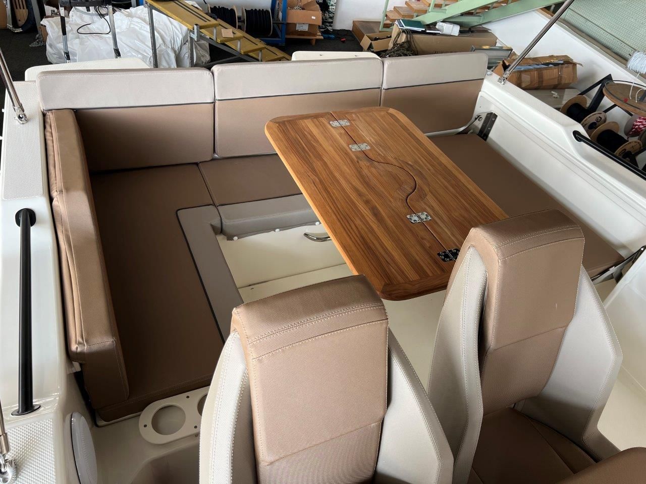 Quicksilver 755 Sundeck   Mercury F300 - ZALOGA - 2026
