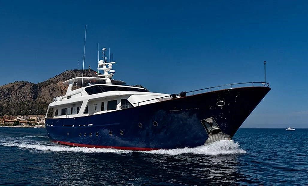 Benetti Sail Division 105 - 2002 - for sale call for a price 