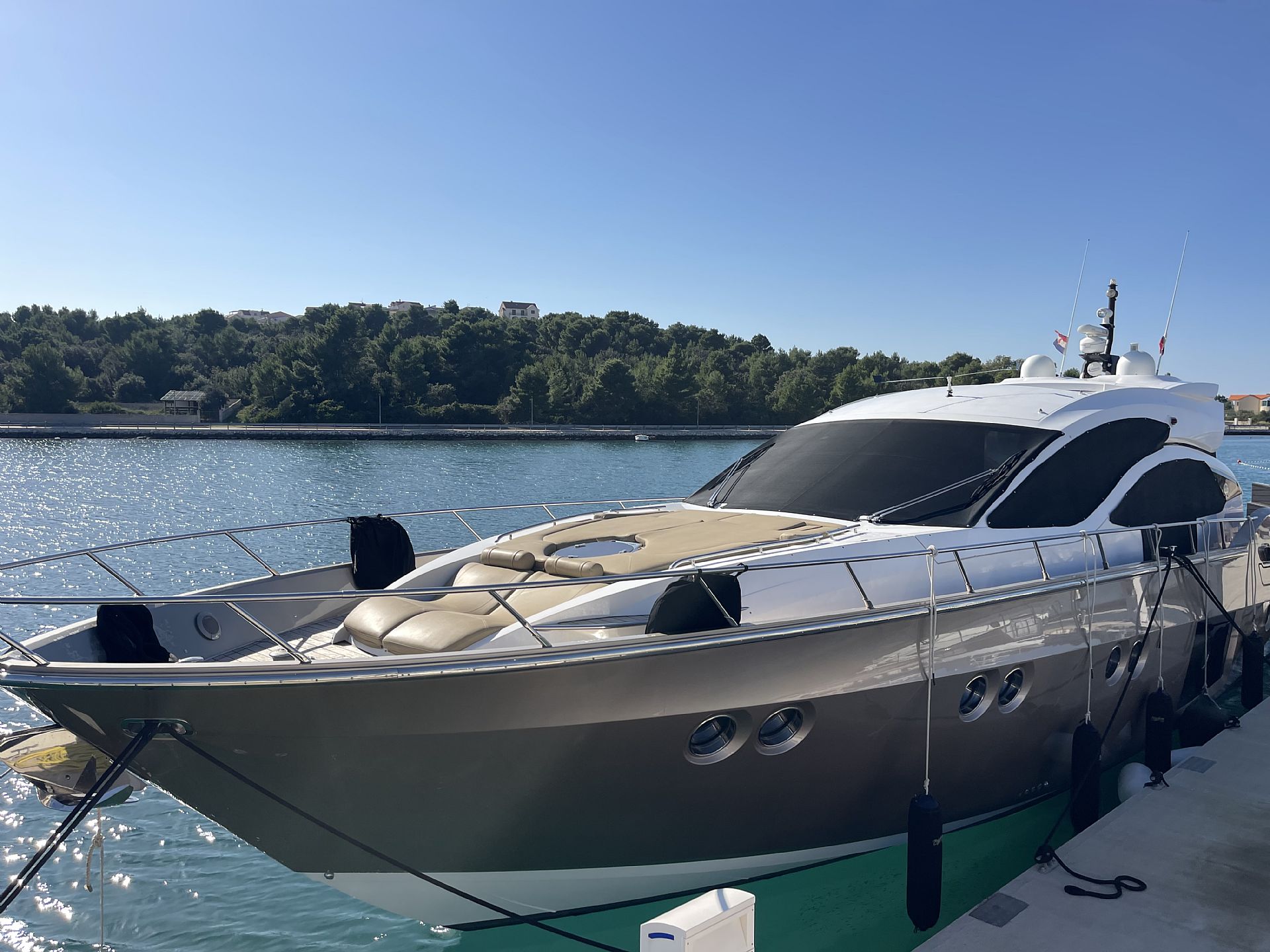 Sessa Marine 68 - 2011