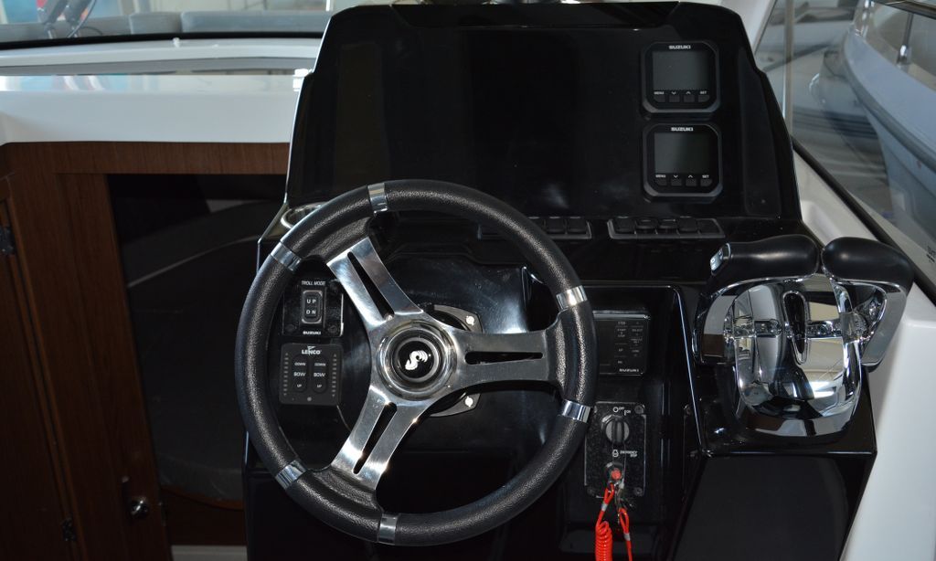 Beneteau Antares 9 2x 200KM - NOVO - 2025