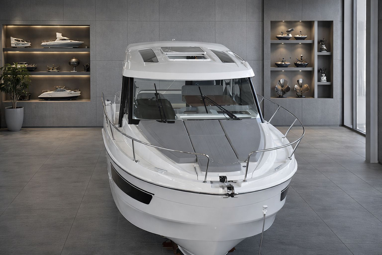 Beneteau Antares 9+2x 200KM - NOVO - 2025