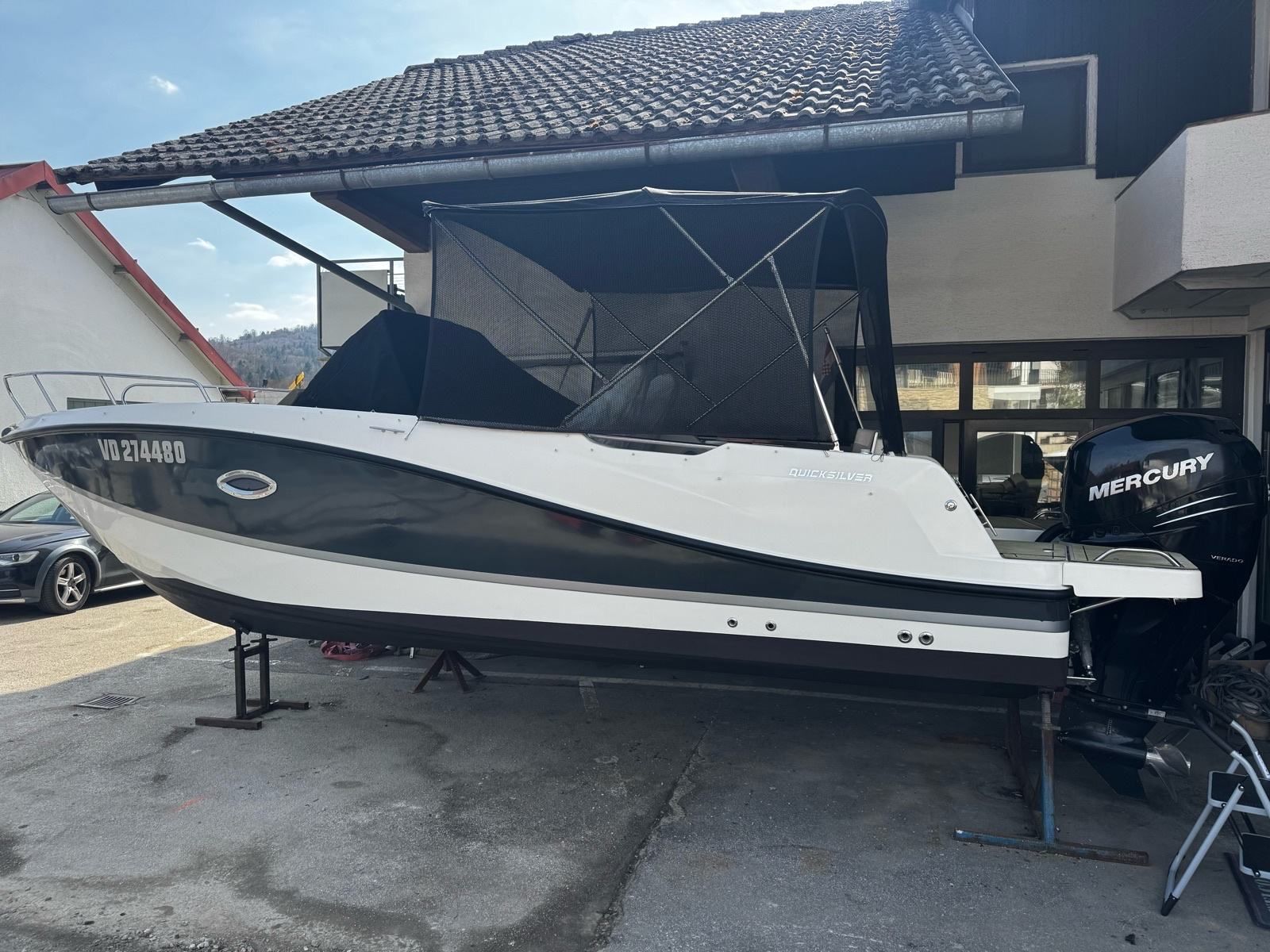 Quicksilver 755 Sundeck Activ - 2017