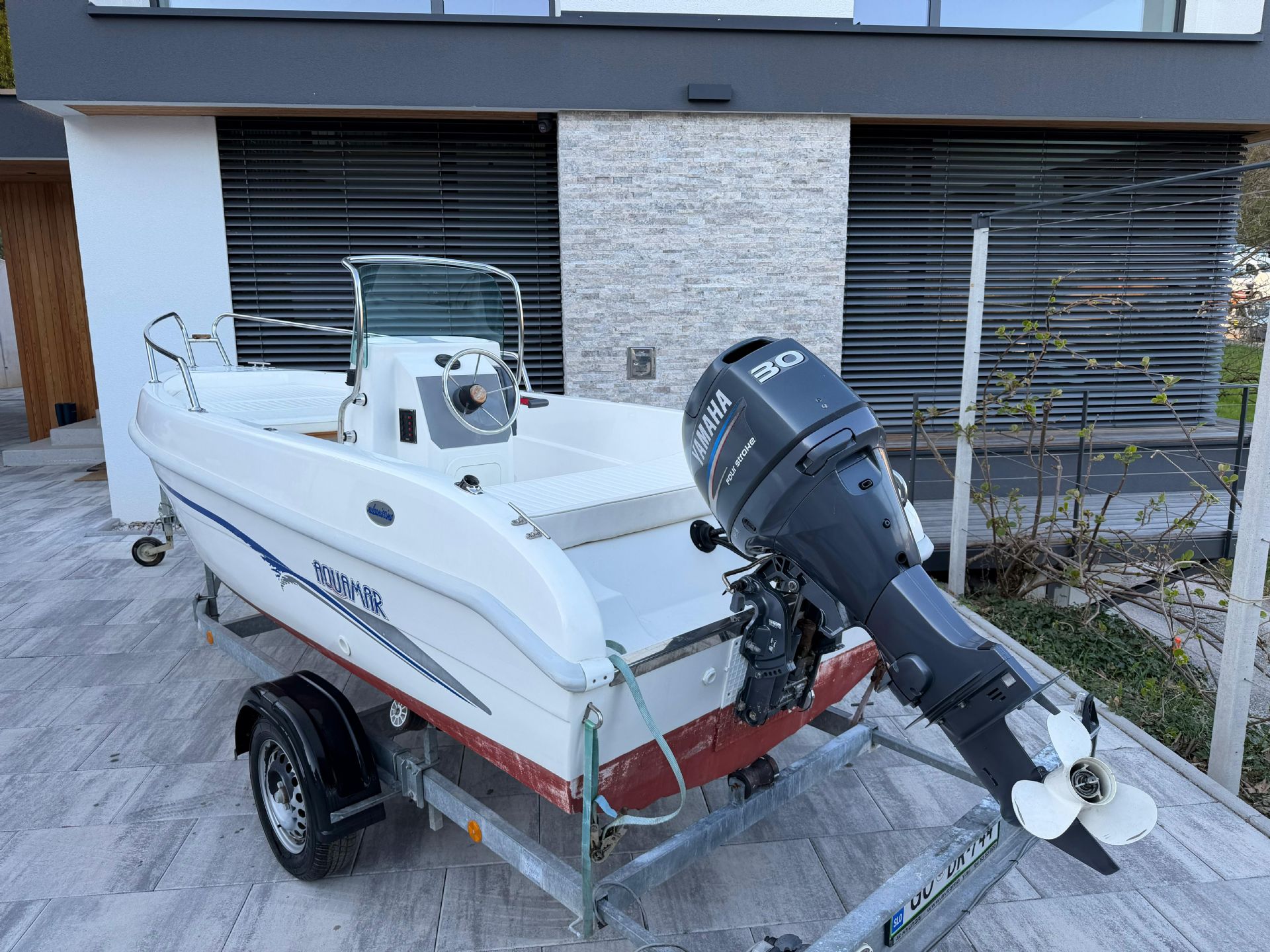 Aquamar Vulcanissimo 435 YAMAHA 30 ODLI�EN TENDA PRIKOLICA - 2004