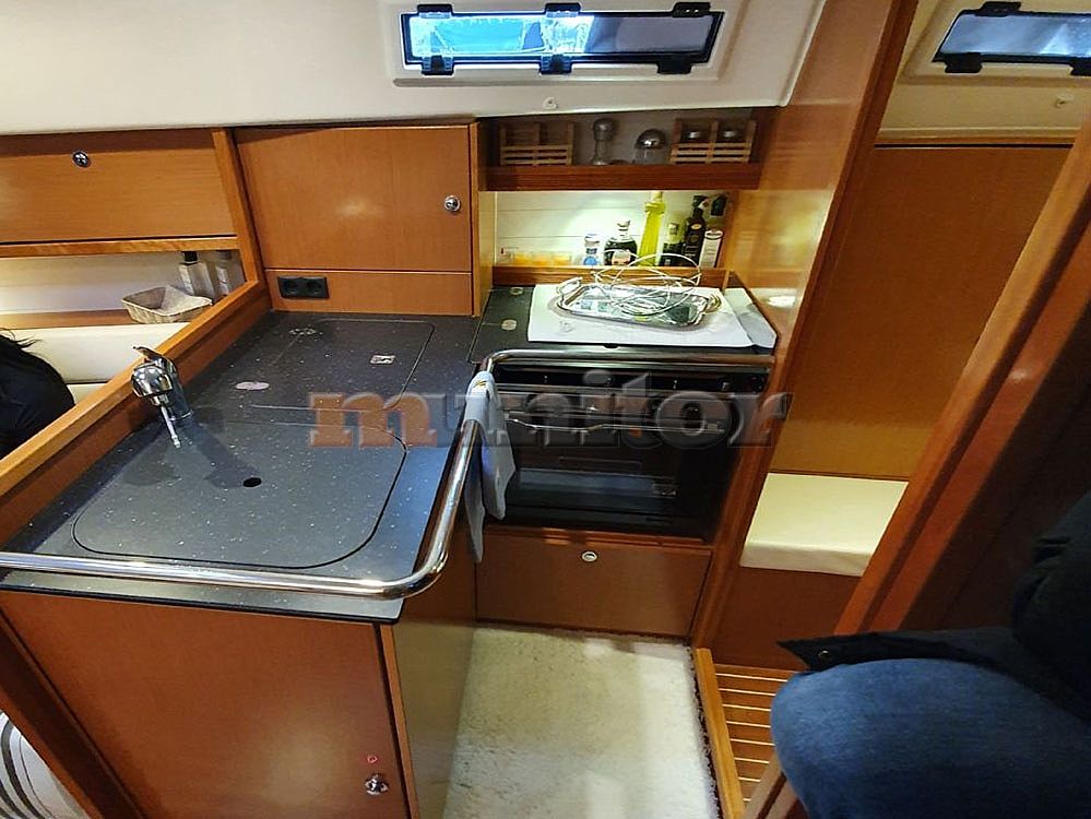 Bavaria 32 Cruiser - 2011