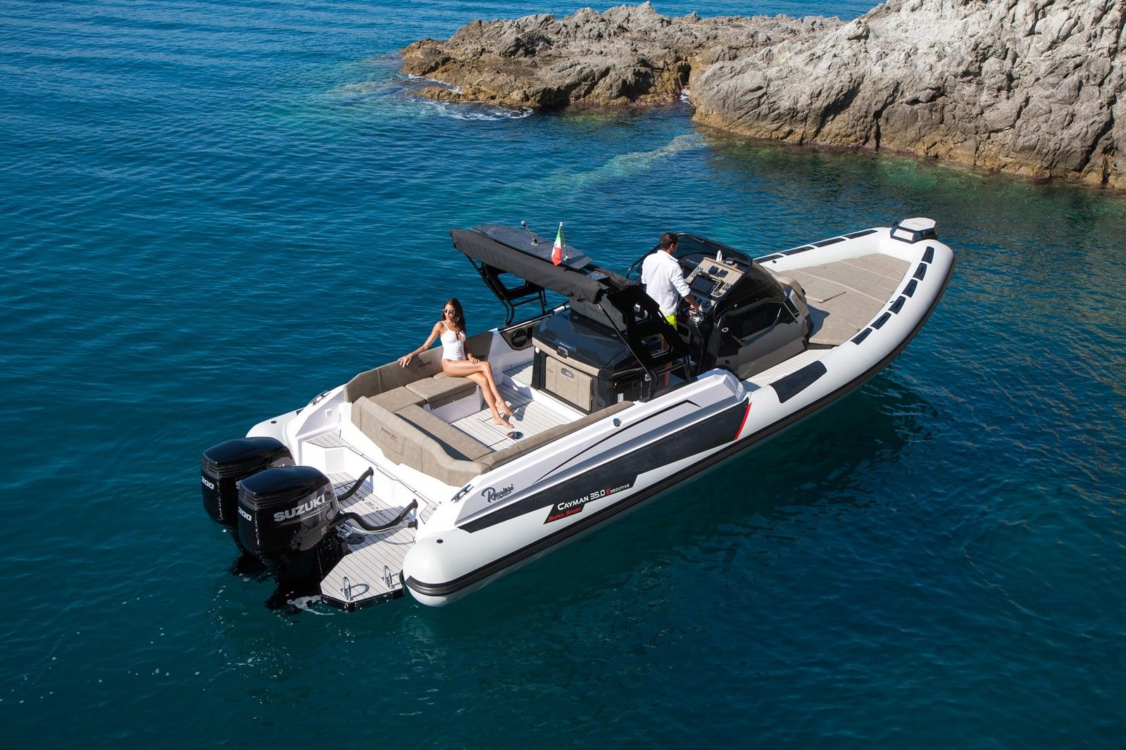 Ranieri International Cayman 35.0 Executive Trofeo - 2026