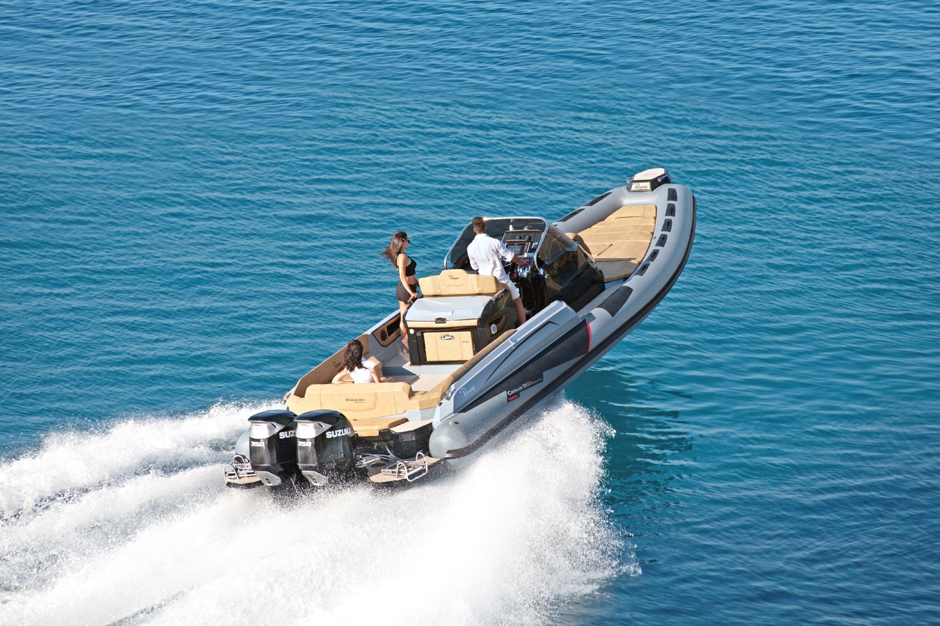 Ranieri International Cayman 38.0 Executive Trofeo - 2026