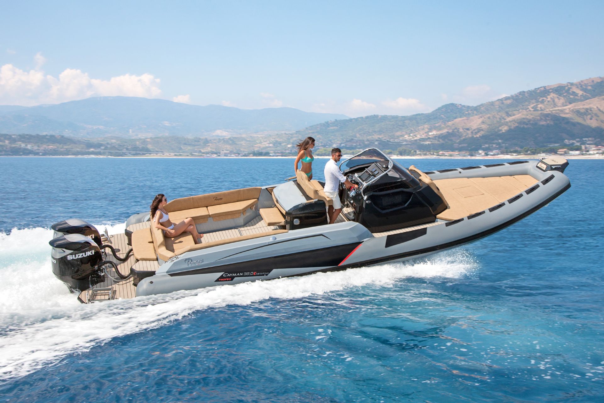 Ranieri International CAYMAN 38.0 EXECUTIVE SUPER SPORT - 2026
