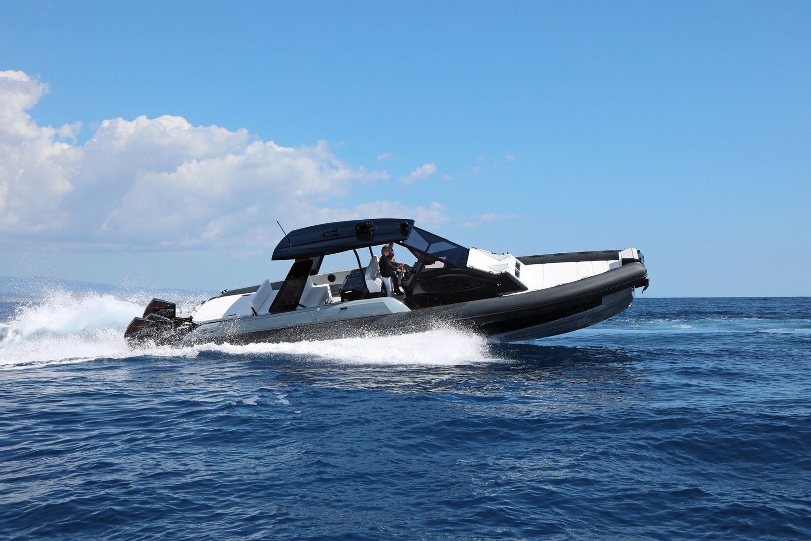 Ranieri International CAYMAN 45.0 + 3x 350 HONDA - 2026