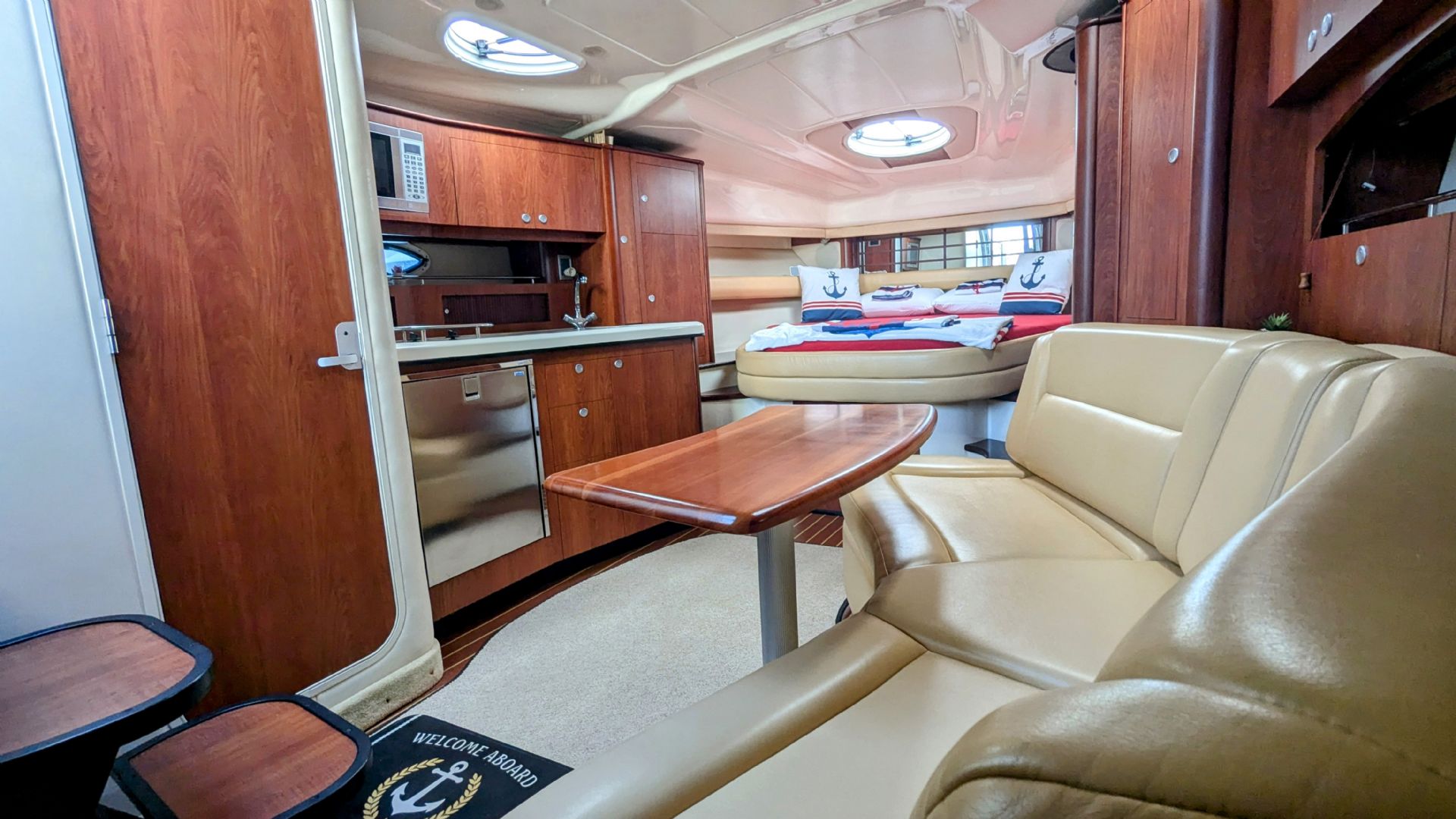 Monterey 330 SPORT YACHT - 2006 - for sale: 86000.-EUR