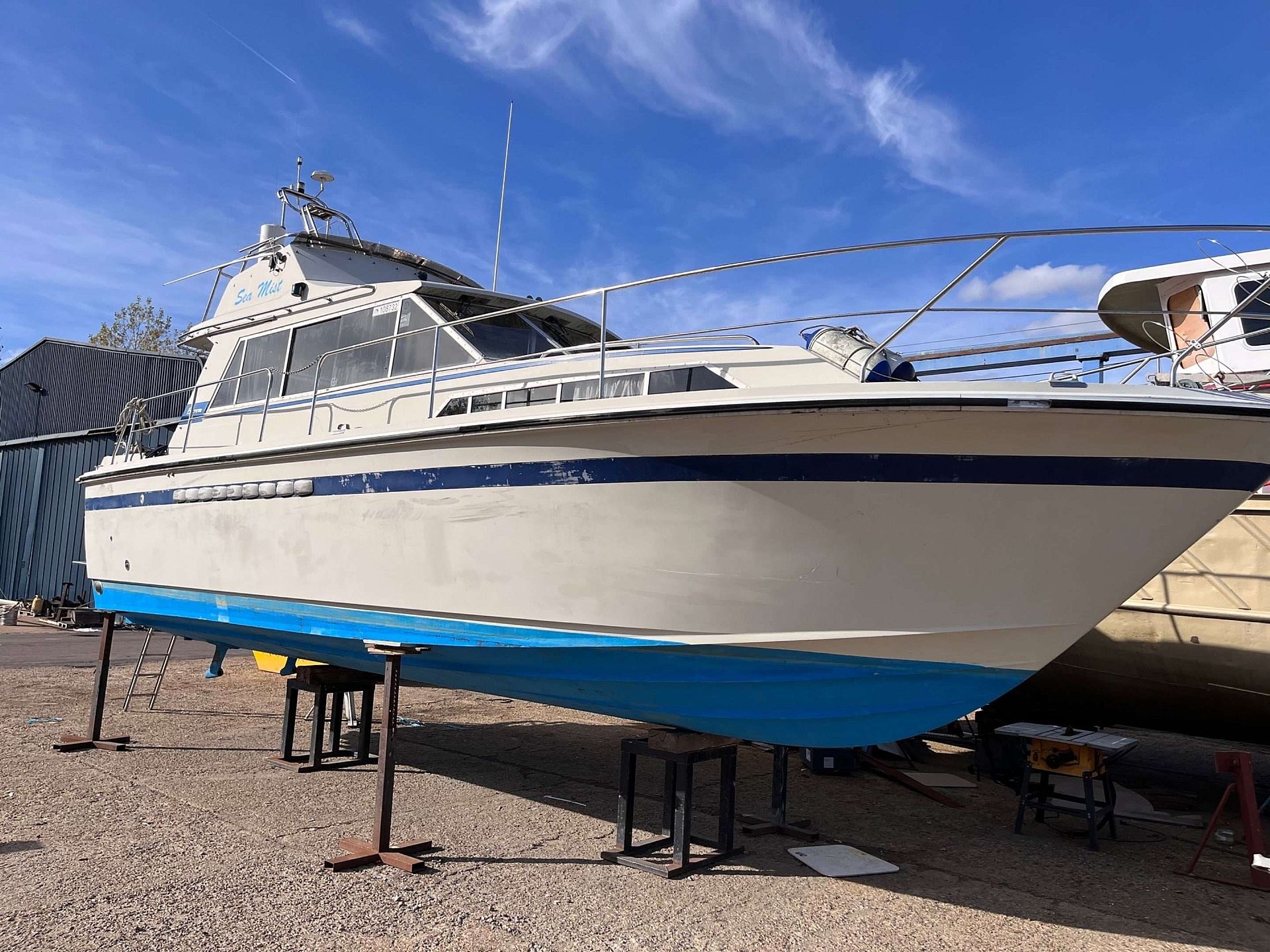 Princess Broom 35 Trawler Fly - 1982