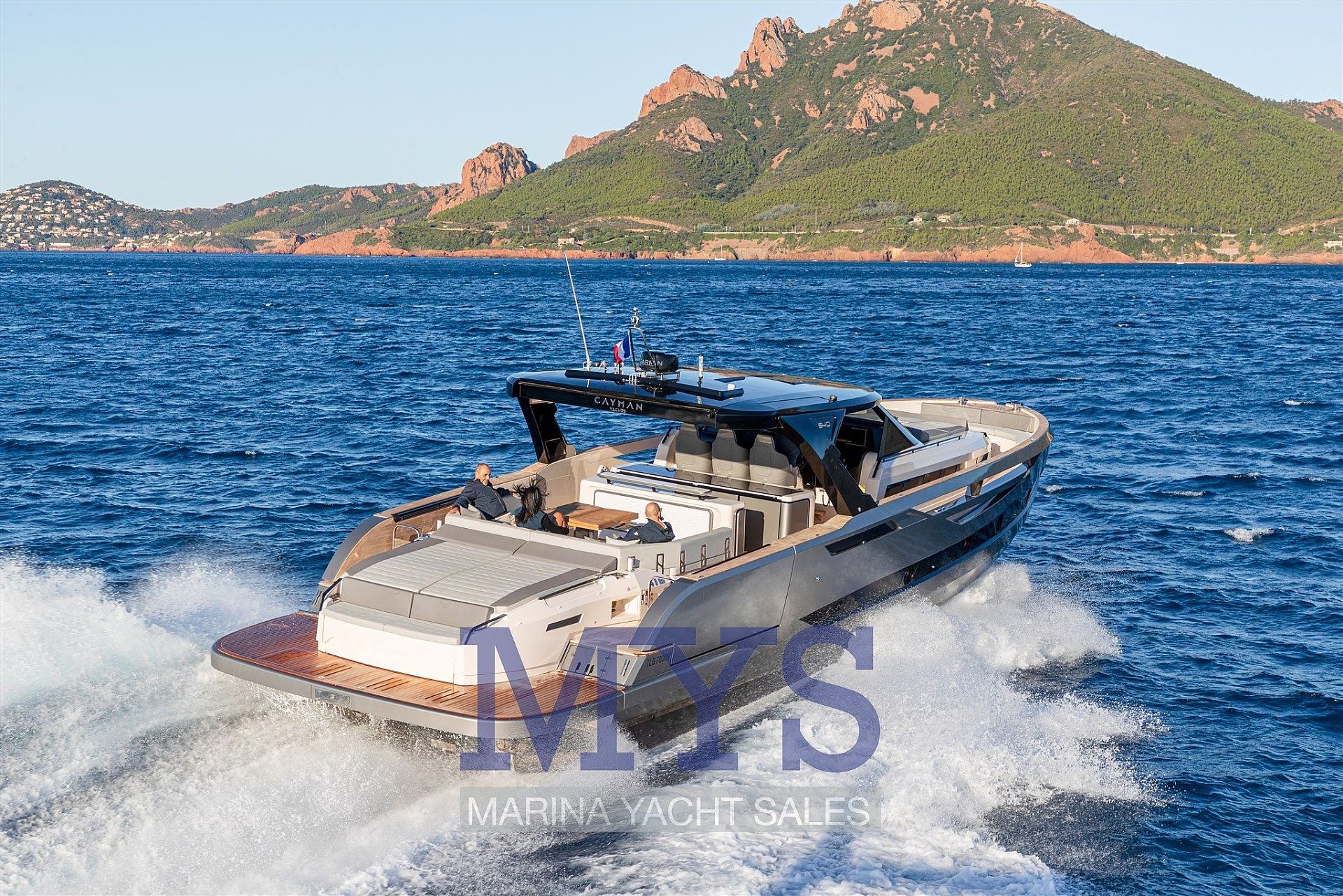 Cayman 540WA - 2024