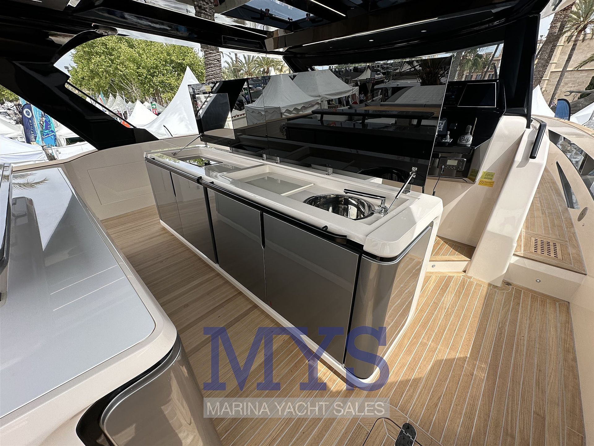 Cayman 540WA - 2024