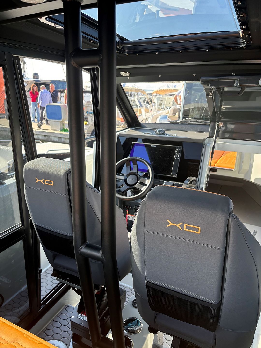 XO BOATS DFNDR 9 Z QUICK STABILIZATORJEM - 2024