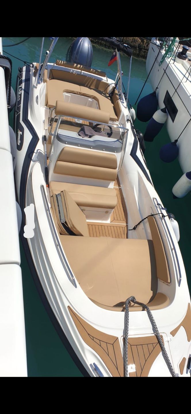 ZAR FORMENTI 65  YAMAHA F200XCB - KOT NOV SAMO 79UR - 2024