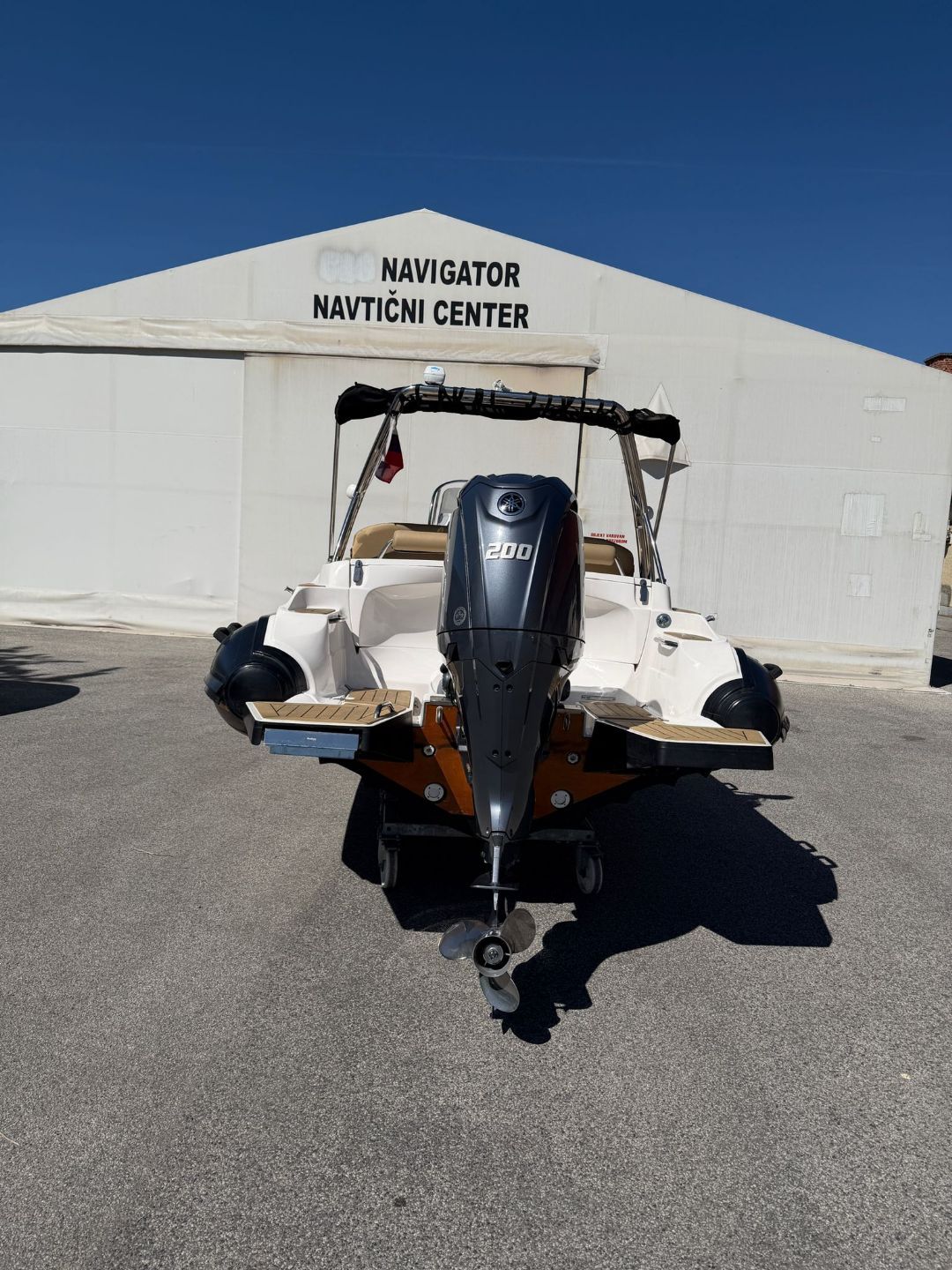 ZAR FORMENTI 65  YAMAHA F200XCB - KOT NOV SAMO 79UR - 2024