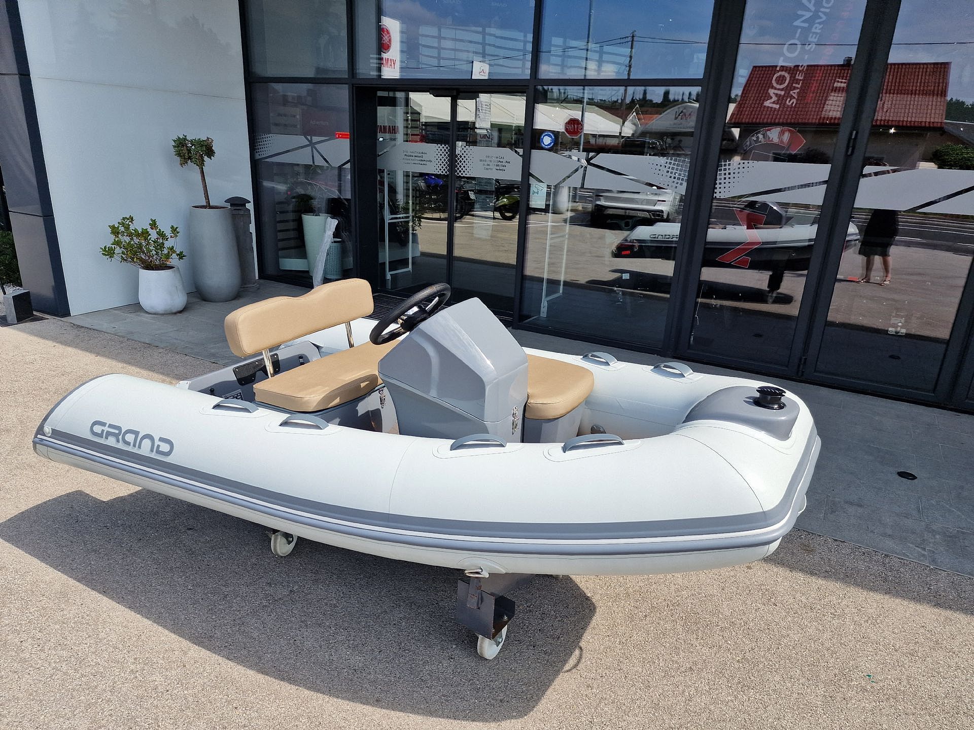GRAND 300 S300HL Hypalon - 2026