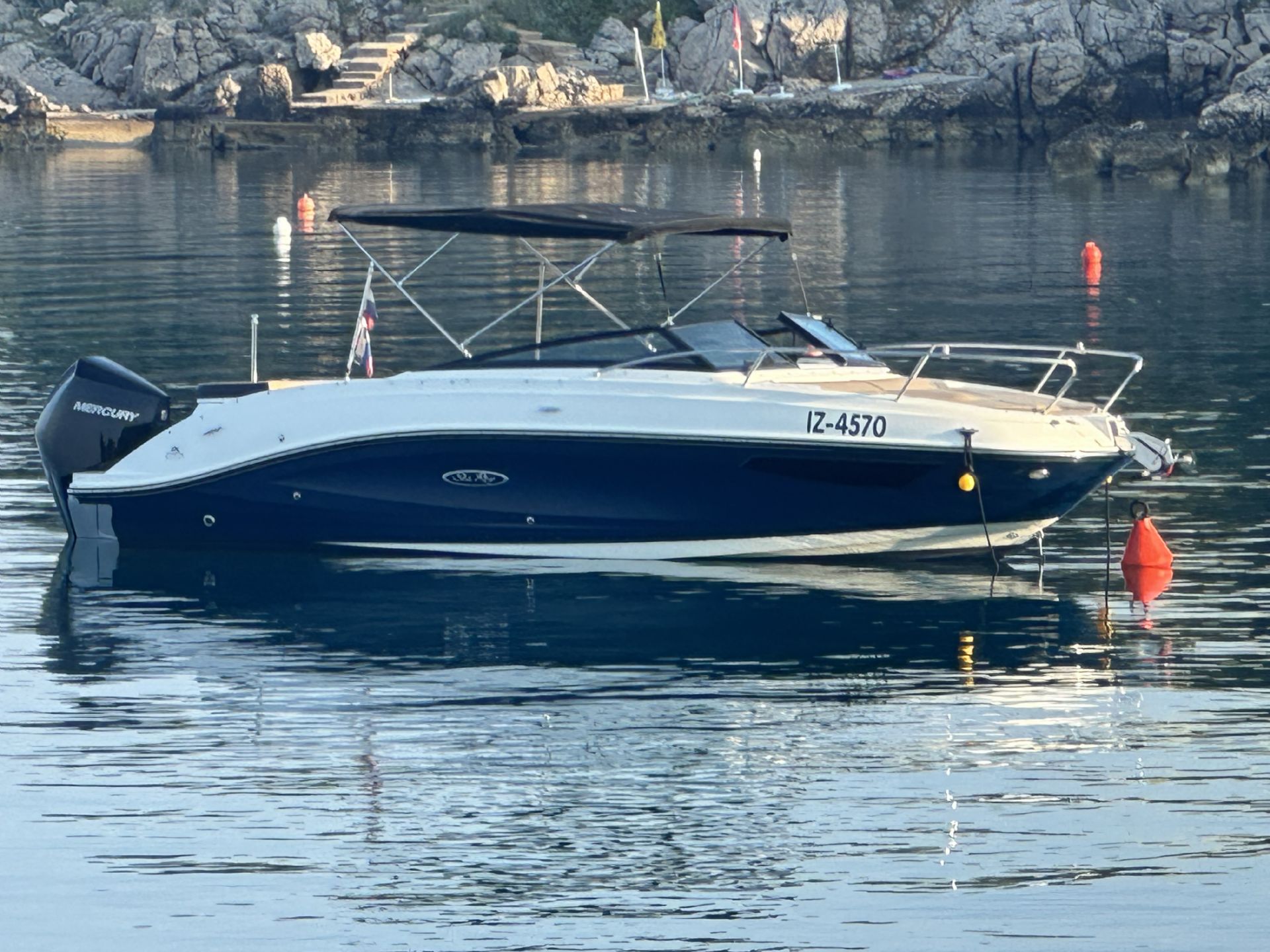 Sea Ray SUN SPORT 230 OB- ODLI�NO OHRANJEN - 2021